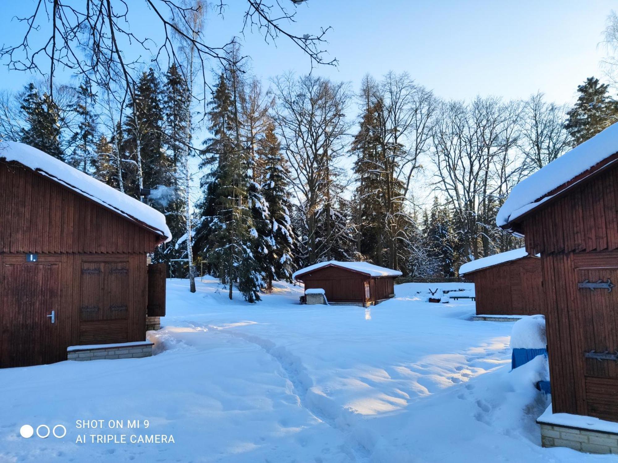 Lesni Chaty "Hogo Fogo" Kytlice Exteriör bild